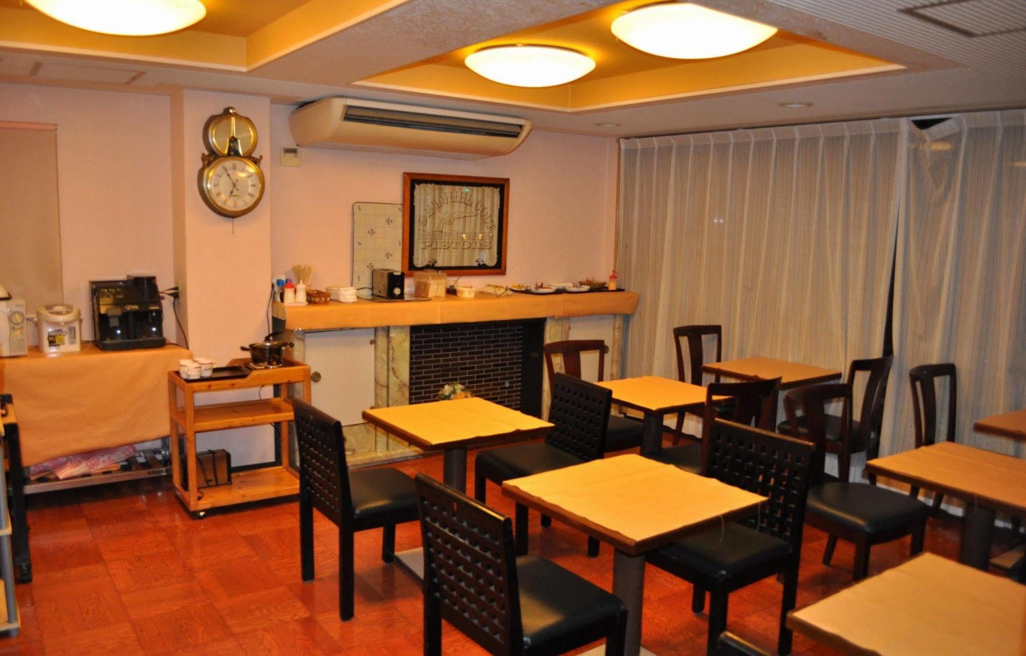 Kochi Sakura Hotel Екстер'єр фото